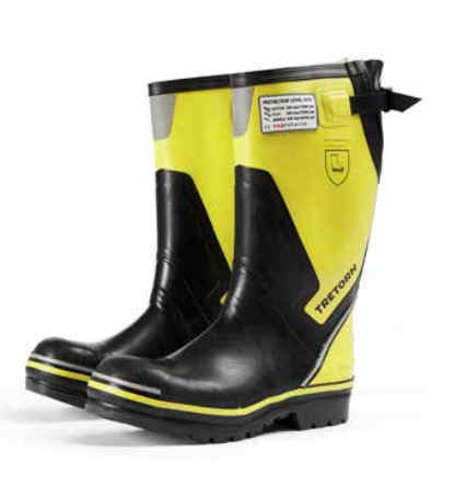 Boots 500 Bar Size 9 UK [148 956 152 502]